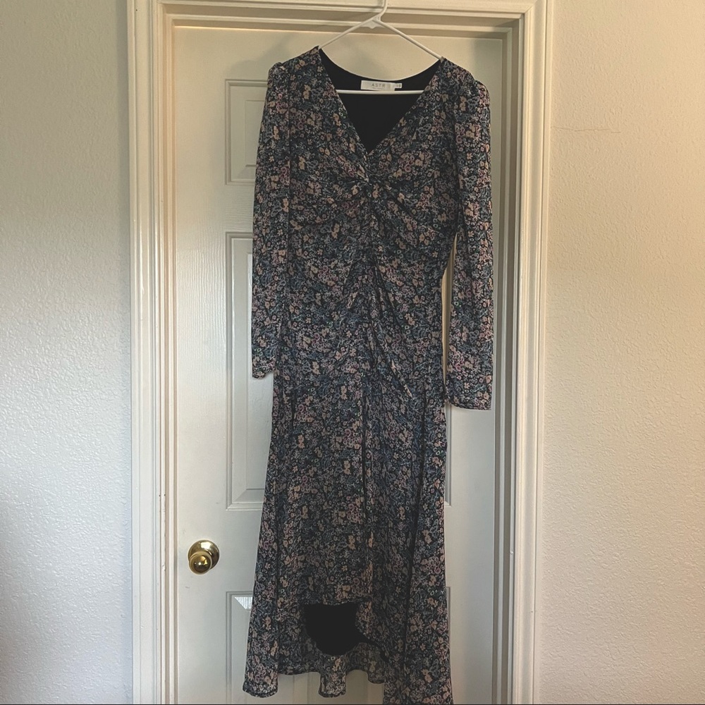 Floral dress puff shoulders